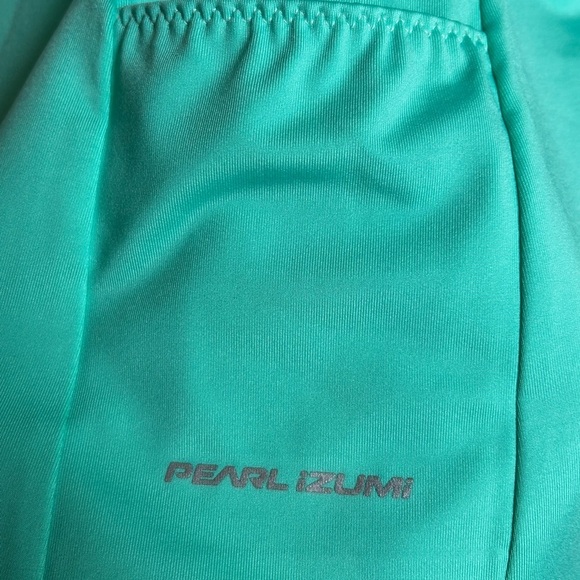 Pearl Izumi Elite Escape Tank Size Small Green adjustable, inside bra support - Picture 8 of 11